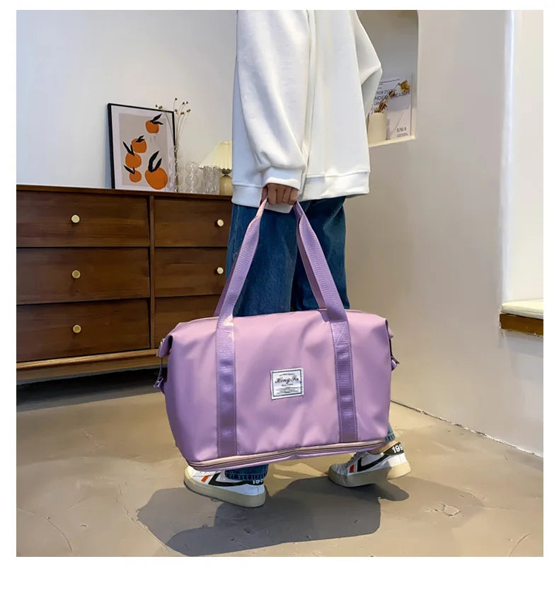 Waterproof Travel Duffel Bag ā Large Capacity Nylon Gym Tote for Women**