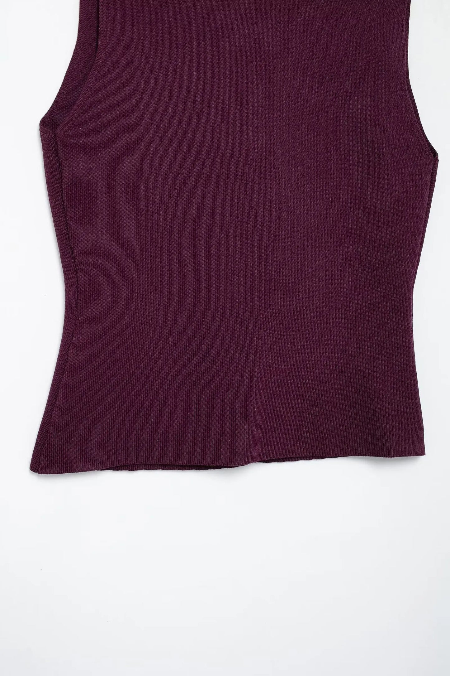 Elegant Wine Red Knitted Skirt Set for Women – V-Neck Vest & High-Waist Midi Skirt | Spring/Summer 2025