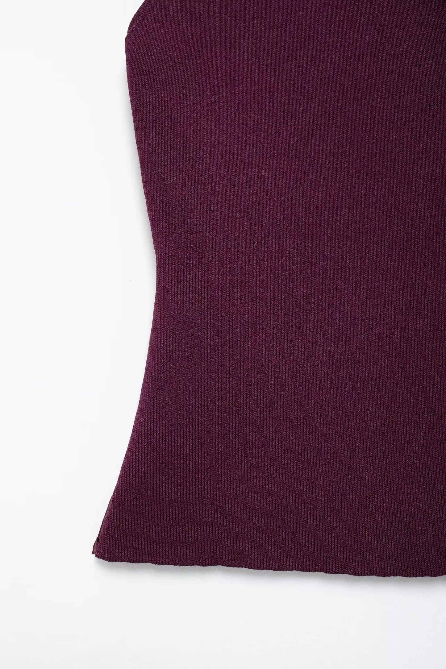 Elegant Wine Red Knitted Skirt Set for Women – V-Neck Vest & High-Waist Midi Skirt | Spring/Summer 2025