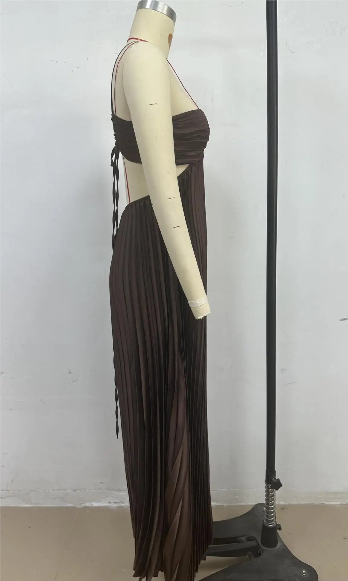 Women's Halter Backless Pleated Maxi Dress – Beach Vibes 2025