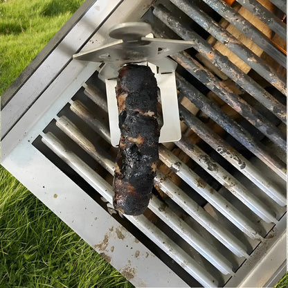 Funny BBQ Sausage Holder Stainless Steel Hot Dog Grill Holder Portable Camping Backpack Rack People Sausage Stand For Picnics