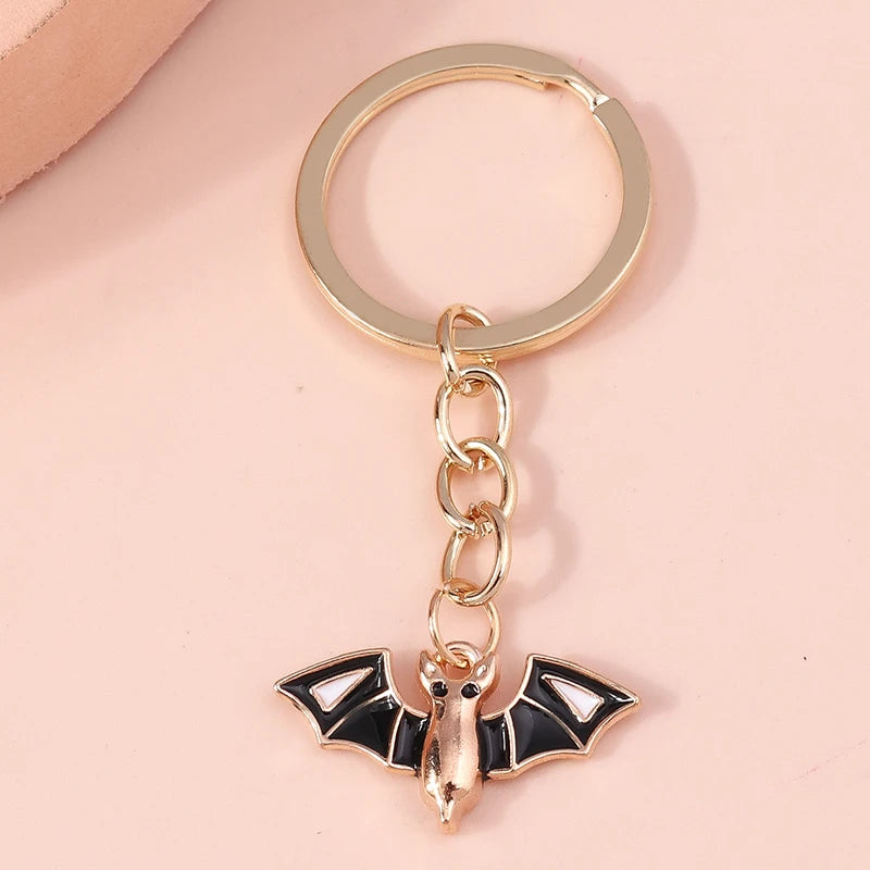 Aihua Gold Color Fashion Halloween Keychain Enamel Creepy Ghost Spider Mummy Pumpkin Keychains Keyring for Women Halloween Night