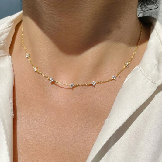 18K Gold Four-Leaf Zircon Necklace – Luxury Gift for Her