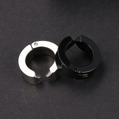 2pcs Anime Chainsaw Man Yoshida Hirofumi Cosplay Ear Clip Earrings Women Men Punk Black No Pierced Fake Ear Circle Pop Jewelry