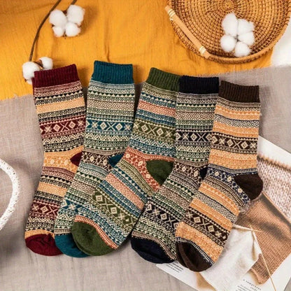 5 Pairs of Retro Striped Mid Tube Socks, Fashionable Snow Boots, Casual Multifunctional Warm Outdoor Socks, Autumn and Winter