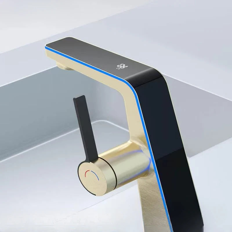 High-end Temperature Display Basin Faucet LED Light 2 Modes Sprayer Hot Cold Water Sink Mixer Wash Tap Single Hole For Bathroom