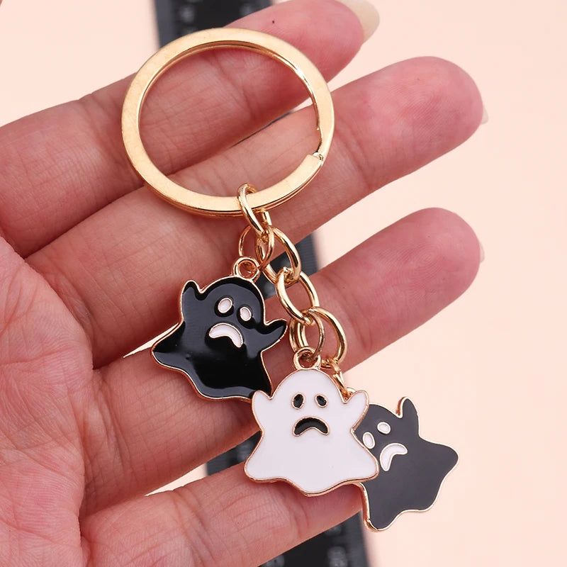 Aihua Gold Color Fashion Halloween Keychain Enamel Creepy Ghost Spider Mummy Pumpkin Keychains Keyring for Women Halloween Night