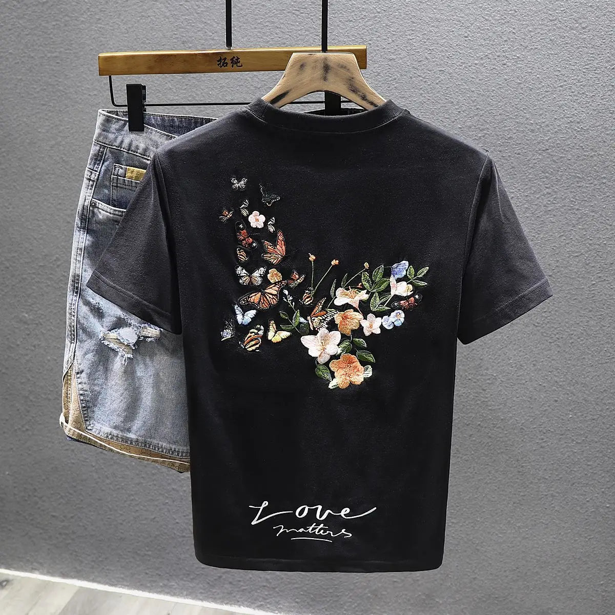 2025 Summer New Chinese Style Butterfly Embroidered Short-sleeved T-shirt Men Loose Casual Top