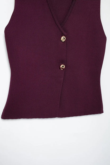 Elegant Wine Red Knitted Skirt Set for Women – V-Neck Vest & High-Waist Midi Skirt | Spring/Summer 2025