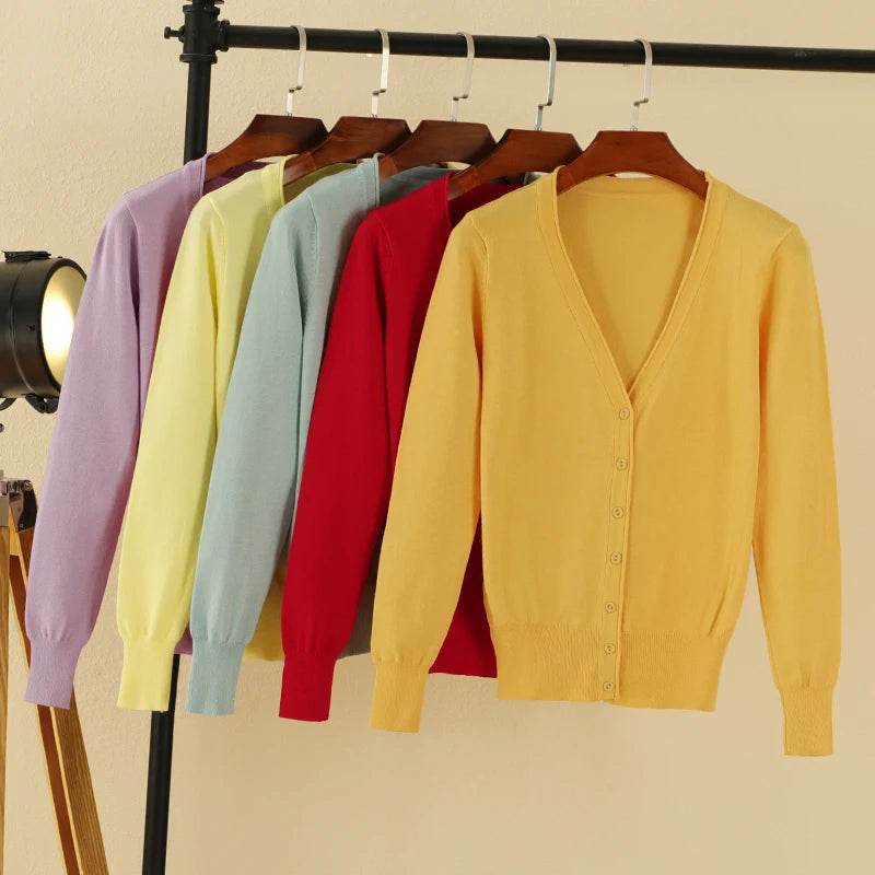 Black Cropped Cardigan Female Clothing Jersey Blouses Women's Coat Spring 2025 Long Sleeve Top Korean Fashion Knitted Sweater