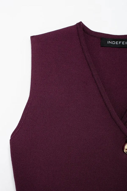 Elegant Wine Red Knitted Skirt Set for Women – V-Neck Vest & High-Waist Midi Skirt | Spring/Summer 2025